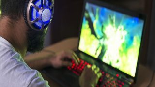 Best Gaming Laptops : अमेजन पर ऐसी जोरदार Sale, 16 GB RAM वाले लैपटॉप पर मिल रहा 30% तक डिस्काउंट