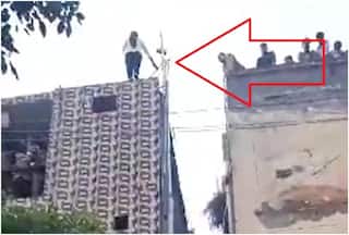 चौथी मंज़िल पर चढ़ी लड़की का हाईवोल्टेज ड्रामा, ACP ने समझाकर नीचे उतारा, राखी बंधवाकर बना लिया बहन | VIDEO
