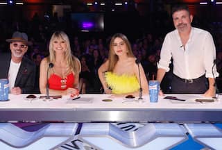 Sofia Vergara Makes First Appearance On America   s Got Talent Sets Amid Divorce