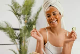 Raksha Bandhan 2023: राखी पर बहनें दिखें सबसे अलग, करें फेस क्लीनअप