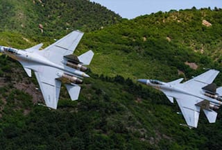 China ने 24 घंटे में 103 फाइटर प्लेन ताइवान की ओर उड़ाए