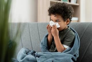Asthma In Kids: 7 Parental Tips to Prevent Lungs Infection During Weather Change