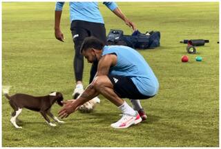 Virat Kohli's Adorable Act Wins Hearts Ahead Of IND Vs PAK Super 4 Tie In Asia Cup 2023