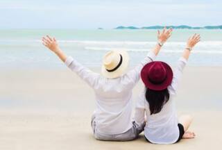 How to Prep For Your Beach Honeymoon? Shahnaz Husain Shares 5 Beauty Tips