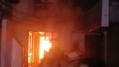 West Bengal: कोलकाता में परफ्यूम के गोदाम में आग लगी, सामने आया ये वीडियो