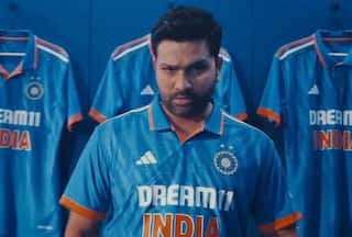 वर्ल्ड कप में यह जर्सी पहनकर खेलेगी Team India, सामने आया VIDEO