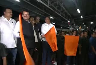 Ganesh Chaturthi: Devendra Fadnavis Flags Off 'Namo Express', Announces 5 More Special Trains, 338 Buses