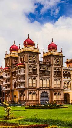 10 Must-Visit Iconic Tourist Attractions In India