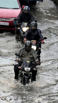 IMD Weather Update: Orange Alert Issued for Heavy Rains in THESE States