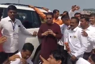 मराठा आरक्षण के लिए आंदोलन कर रहे लोगों ने राज ठाकरे का काफिला रोका