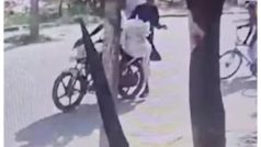 UP में छात्रा का दुपट्टा खींचने वाले आरोपियों को पुलिस ने मारी गोली, राइफल छीनकर भागने की थी कोशिश