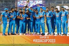 Washington Sundar: रचा अनोखा इतिहास, Asia Cup खिताब जीतते ही फैंस ने की memes की बारिश