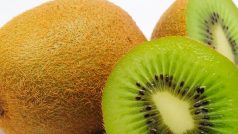 क्या सच में डेंगू में KIWI खाने से बढ़ता है प्लेटलेट्स काउंट?