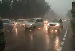 Heavy Rain Lashes Delhi: Traffic Jams, Waterlogging Reported In Several Areas | See Photos, Videos