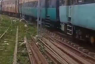 साहिबगंज में बगैर इंजन ट्रैक पर दौड़ने लगीं पांच बोगियां, बड़ा हादसा टला