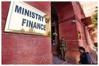 वित्तीय समावेशन योजनाओं की प्रगति की समीक्षा के लिए वित्त मंत्रालय की बैंक प्रमुखों के साथ बैठक कल