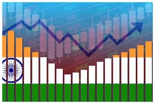 क्रूड ऑयल की कीमतें अधिक होने के बावजूद FY2023-24 में 6.5% की दर से बढ़ेगी इंडियन इकोनॉमी