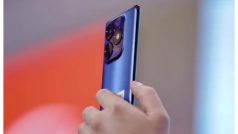 32MP सेल्फी कैमरा वाला है ये फोन, मिल रही 2 साल की वारंटी और कर्व्ड AMOLED डिस्प्ले; कीमत देखकर कहेंगे अरे वाह