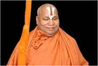 Madhya Pradesh Assembly Election: धर्मगुरु रामभद्राचार्य बोले- मध्य प्रदेश में कांग्रेस-बीजेपी नहीं, सनातन धर्म और अधर्म के बीच है चुनाव