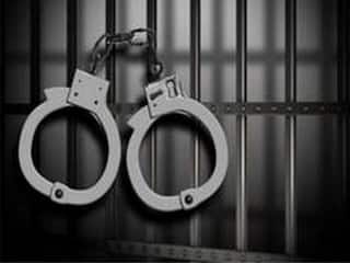 UP: प्रेमी के चक्कर में ऐसी फंसी लड़की, बहकावे में आकर मां को जहर पिला दिया