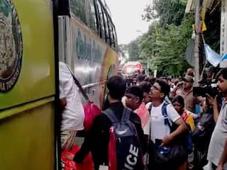 TMC कार्यकर्ता 25 बसों में कोलकाता से रवाना हुए, दिल्ली में केंद्र सरकार के खिलाफ 3 अक्टूबर को विरोध प्रदर्शन करेंगे