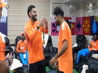 विराट कोहली के बाद अब शार्दुल ठाकुर को मिला ये खास मेडल, देखें VIDEO