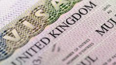 British Visa Fees Increase: आज से महंगे हो गए London Dreams, जानिए भारतीयों पर क्या असर पड़ेगा