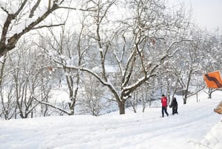 IMD Predicts Heavy Rain, Snow In J-K, Ladakh, Himachal; Orange Alert Issued