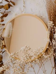 7 Vastu Tips For Placing Mirror to Bring Positivity