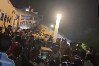 6 Dead As Passenger Train Derails In Andhra's Vizianagaram; PM Announces Ex-gratia  Of  Rs  2  Lakh