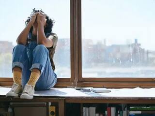 Most Common Mental Health Issues Faced By Students, Symptoms And How To Deal With Them