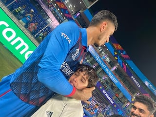 Mujeeb ur Rahman Makes Little Fan Emotional After Afghanistan's Beat England in ODI World Cup 2023 | WATCH