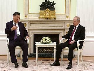 Russian President पुतिन की चीन यात्रा, जिनपिंग के संग होने वाली मीटिंग के क्या हैं मायने