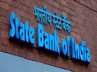 SBI में निकली 8 हजार से ज्यादा क्लर्क पदों पर भर्ती, ग्रेजुएट जल्द करें आवेदन