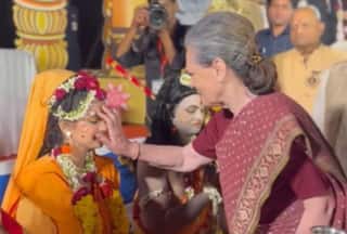 Dussehra 2023: Sonia Gandhi Participates In Dussehra Celebrations At Red Fort