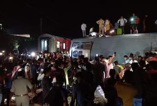 5 Coaches of Kamakhya-bound North-East Express Derail in Bihar's Buxar, NDRF Teams Dispatched | LIVE