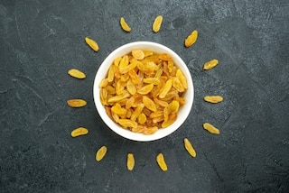Diabetes Diet: Are Raisins Safe to Control Spike in Your Blood Sugar Level? Here's The Truth