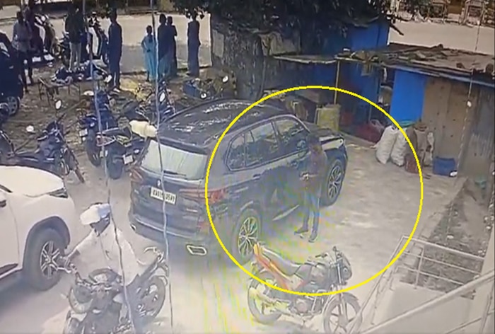 Caught On Cam: Rs 13 Lakh Stolen From Parked BMW Car In Bengaluru