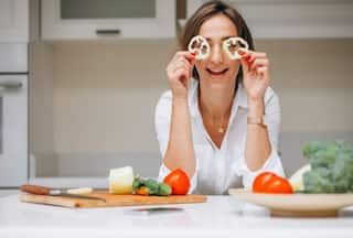 World Sight Day 2023: 7 Superfoods to Improve Your Eyesight Apart From Carrot