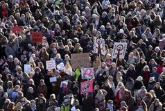 Iceland Women Strike: History Repeats as 48 Years Ago, Same Protest Happened Against Gender Pay Gap - All You Need to Know