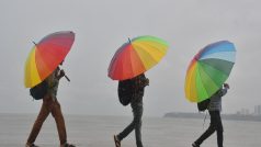 Jharkhand-Maharashtra समेत 6 राज्यों में गरज के भारी बारिश का अलर्ट, जानें अपने इलाके के मौसम का ताजा हाल