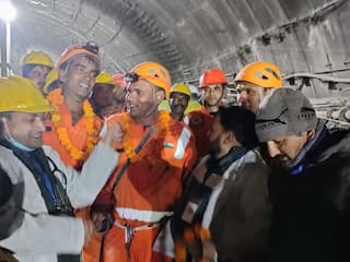 Families Of Silkyara Tunnel Workers Celebrate Safe Rescue With Sweets, PM Modi Speaks to 41 Men | Key Points