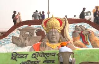 Deepotsav 2023: भगवान श्री राम के जीवन को दर्शाती रेत कला, इस साल बड़े अंतर से तोड़ा जाएगा बीते साल का रिकॉर्ड