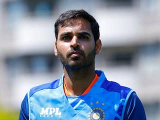 IND VS SA: मैं हैरान हूं...भुवनेश्वर कुमार को टीम इंडिया में नहीं मिली जगह तो पूर्व क्रिकेटर ने उठाए सवाल