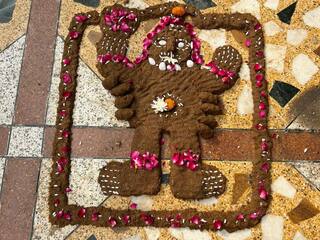 Govardhan Puja Katha: गोवर्धन पूजा के दिन जरूर पढ़ें ये कथा, कभी नहीं होगी अन्न और धन की कमी