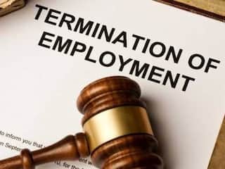 जम्मू-कश्मीर में राष्ट्रविरोधी गतिविधियों का बड़ा भंडाफोड़, सरकार ने 4 कर्मचारियों को किया बर्खास्त