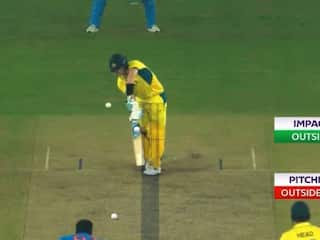 IND vs AUS- बड़े मैच में स्टीव स्मिथ से ब्लंडर, DRS बचाने के चक्कर में मुफ्त में गंवाया विकेट