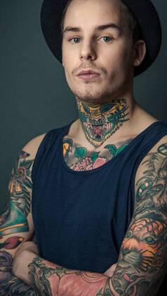 Tattoo बनवाने पर नहीं मिलेगी सरकारी नौकरी?