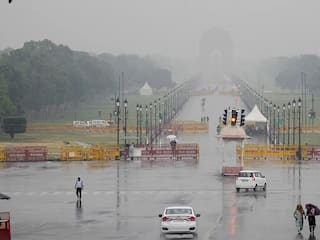 Weather Update Today: दिल्ली में गुलाबी ठंड का आगाज, जाने क्या है आपके शहर का हाल