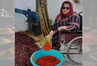 Meet Sadaf, Woman on Wheelchair Who Successfully Runs Her Own Spice Business in Kashmir- Here's Her Inspiring Journey